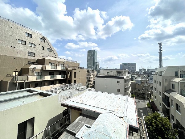 ウィンコート神楽坂_バルコニーからの眺望の写真