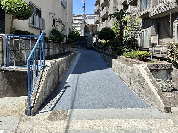 上目黒フラワーマンション　アプローチ