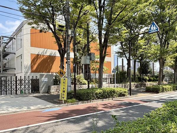港区立高陵中学校