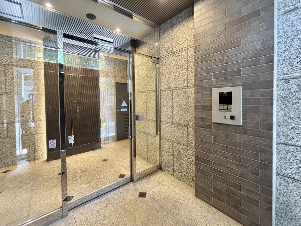 ヴィラフォンターナ千代田富士見 エントランス