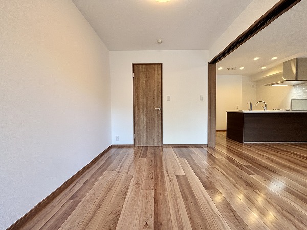 ヴィラフォンターナ千代田富士見_ウォークインクローゼット付きの洋室の写真