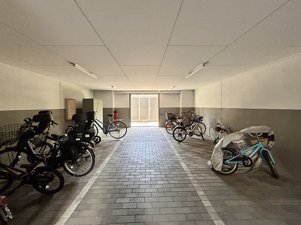 ヴィラフォンターナ千代田富士見 駐輪場