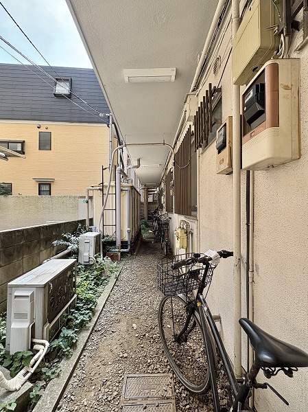 正ビル　駐輪場