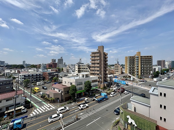 正ビル_バルコニーから見た景色の写真