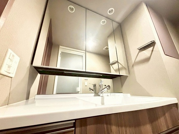 プライムパークス品川シーサイドザ・タワー_洗面化粧台の写真