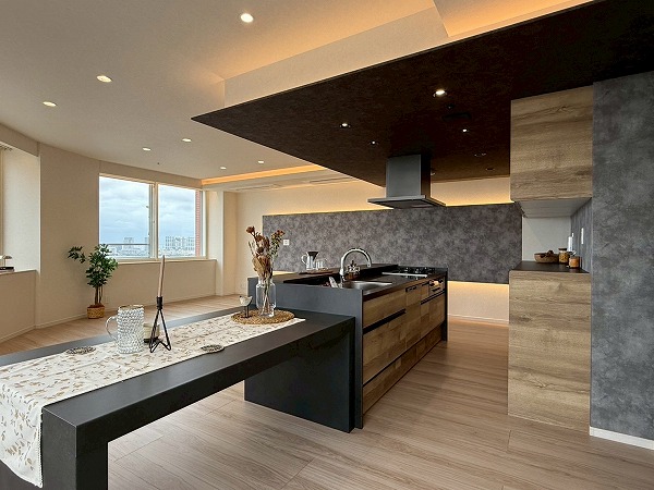 芝浦アイランドケープタワー_シックなキッチンの写真