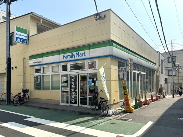 ファミリーマート