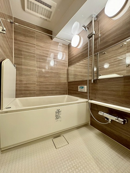 千駄木センチュリー21_お洒落なバスルームの写真