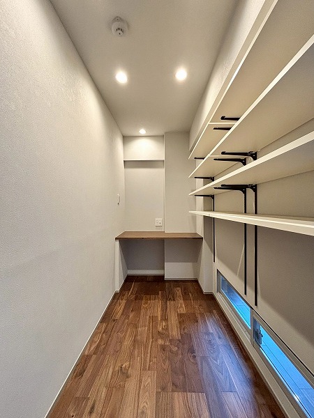 新宿スカイプラザ_書斎スペースの写真3