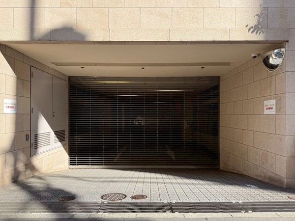 グラーサ銀座イースト 駐車場