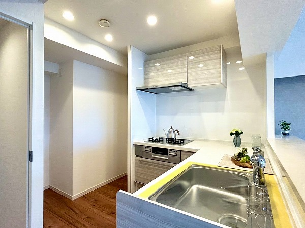 パレロワイヤル杉並_リノベーション済みのキッチンの写真