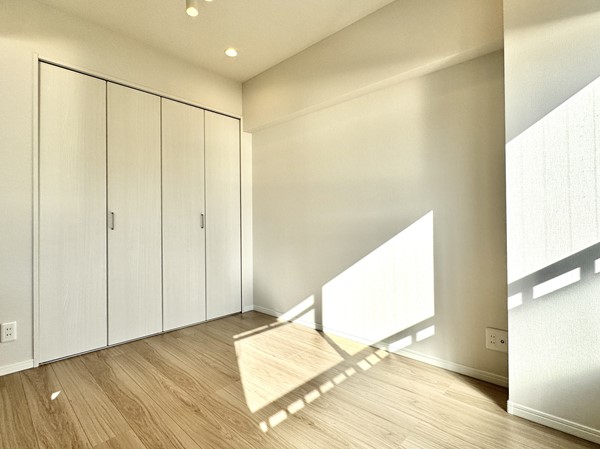 エンゼルハイム多摩川_明るい洋室の写真