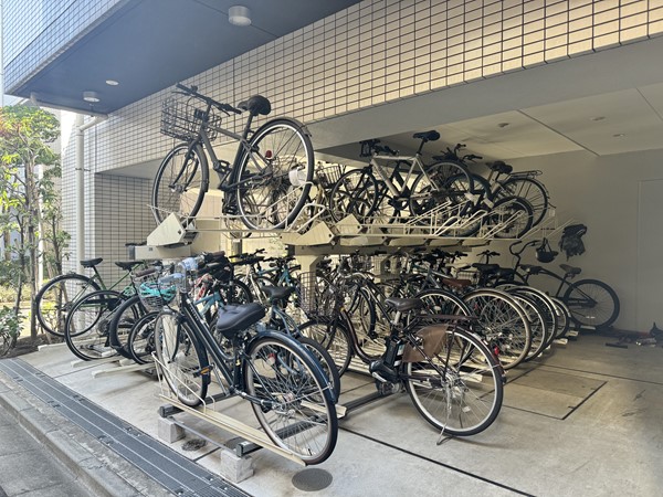 メインステージ新橋 駐輪場