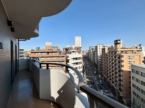 藤和シティホームズ神楽坂_東向きのバルコニーの写真