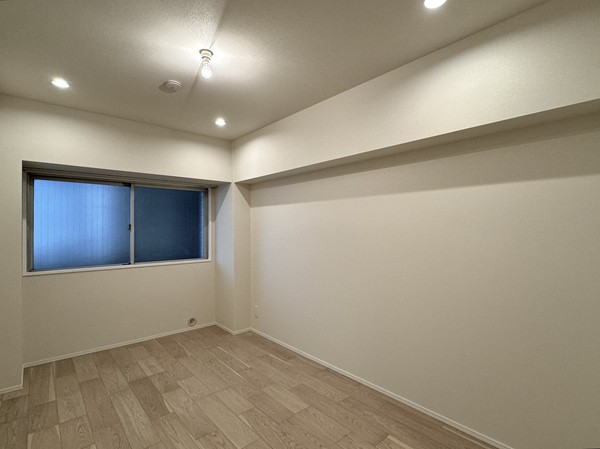 クレール白金台_窓がある洋室の写真