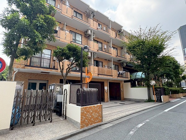 ライオンズマンション新宿原町　外観