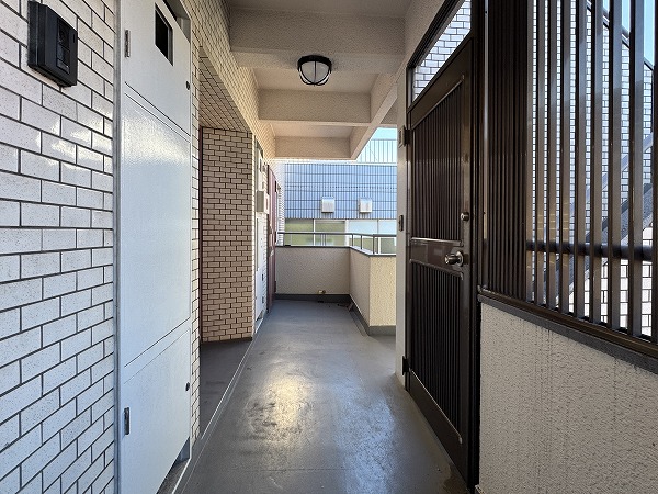 ローレルプラザ田町　外廊下