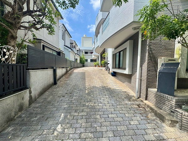 ロイヤルステージ市ヶ谷_敷地内の写真