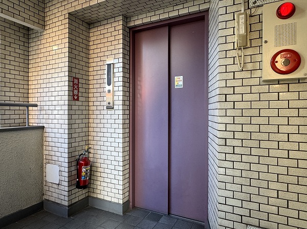 ローレルプラザ田町　エレベーター