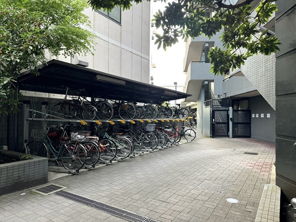 クレストフォルム田町ベイフロントスクエア　駐輪場