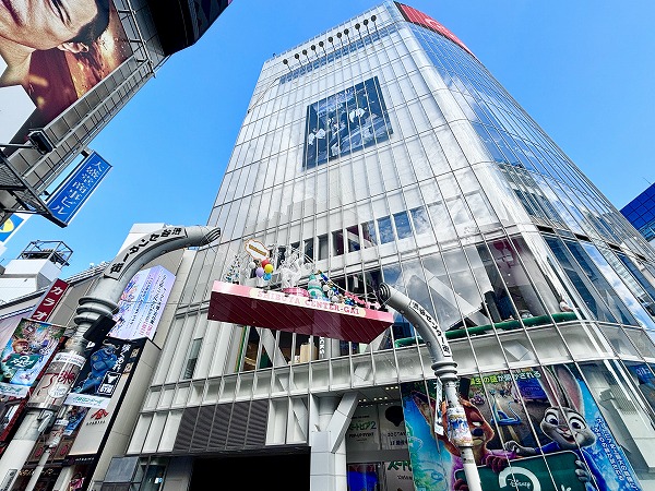 渋谷センター街入り口