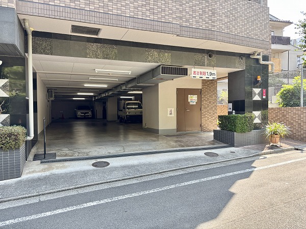 ダイアパレス四谷三丁目　車両置き場