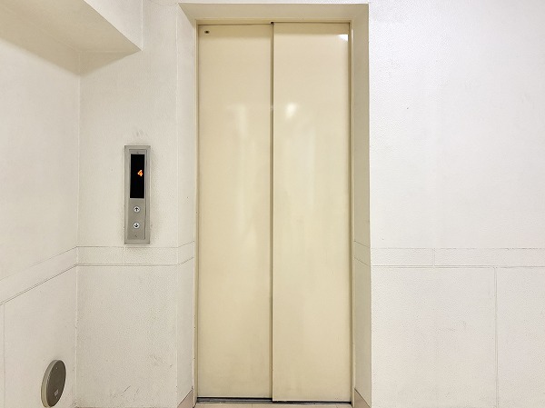 ライオンズマンション南平台_エレベーターの写真