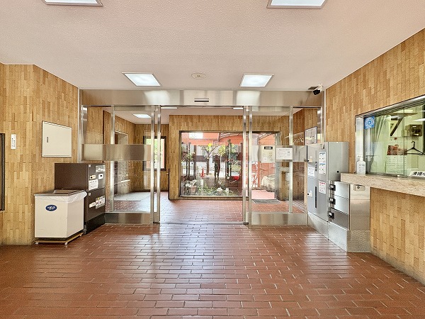 ハイホーム目黒 エントランス