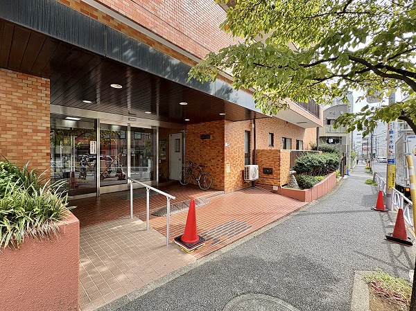 ハイホーム目黒 アプローチ