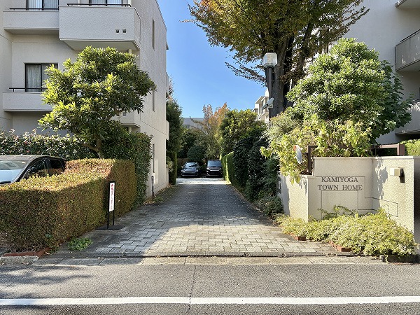 上用賀タウンホーム アプローチ