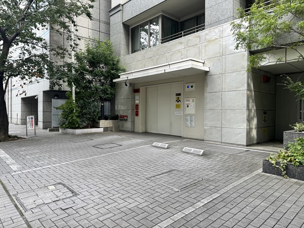 麻布市兵衛町ホームズ　駐車場
