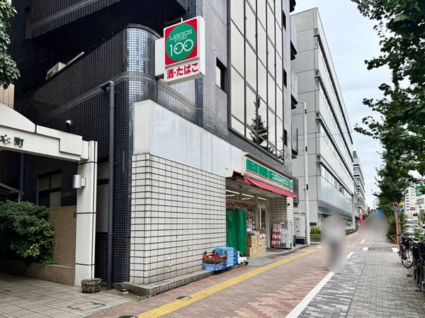 ローソンストア100