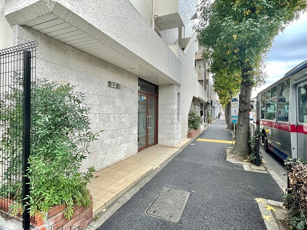 京王瀬田マンション周辺（バス停「瀬田」停前）