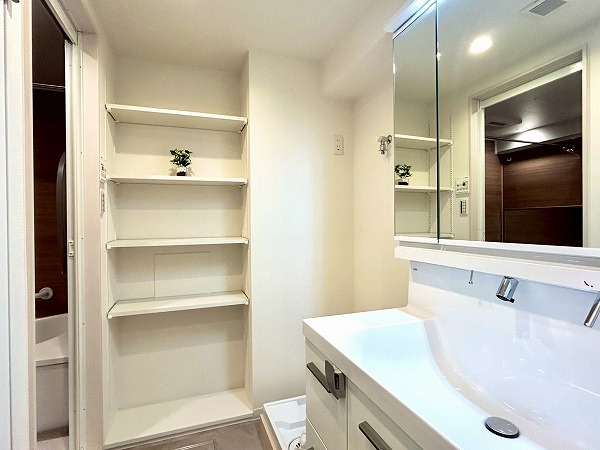 パレロワイヤル杉並_清潔感のあるパウダールームの写真