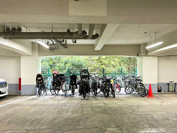 井の頭第2パークサイドマンション　アプローチ