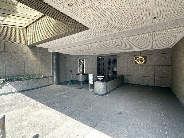 ロワ・ヴェール平町 アプローチ