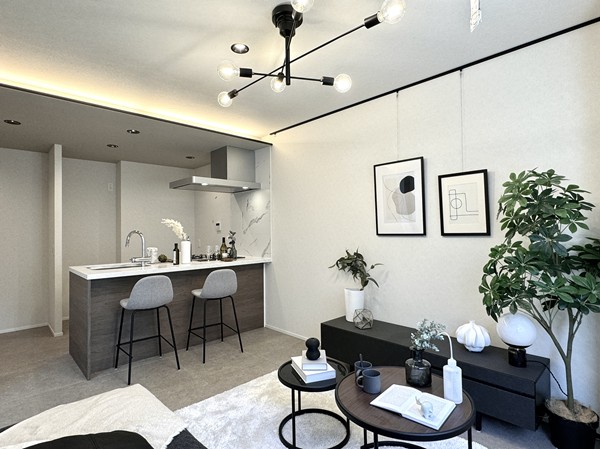 ヴィラ赤坂_タイル張りのオシャレなメインルームの写真