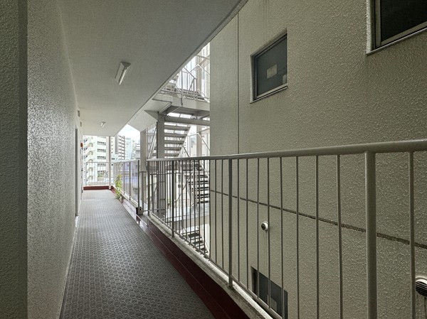 三田ハイデンス　外廊下