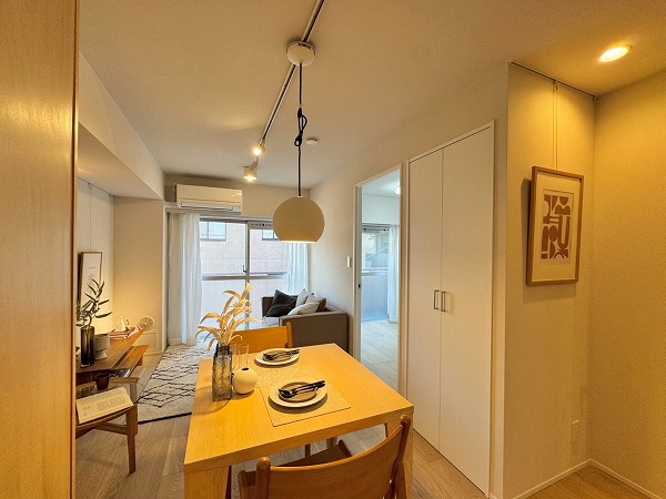 朝日第2中目黒マンション_お洒落なLDKの写真