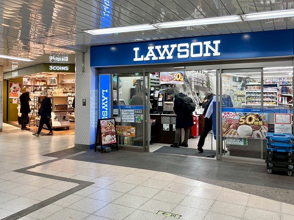 駅構内コンビニ・雑貨屋