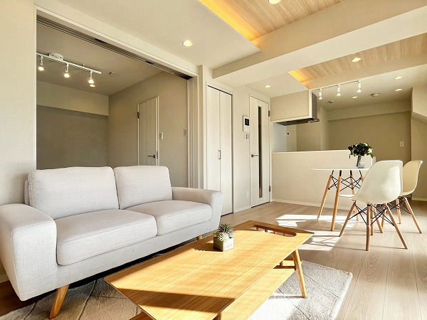 春日ビューハイツ_ナチュラルテイストのLDKの写真