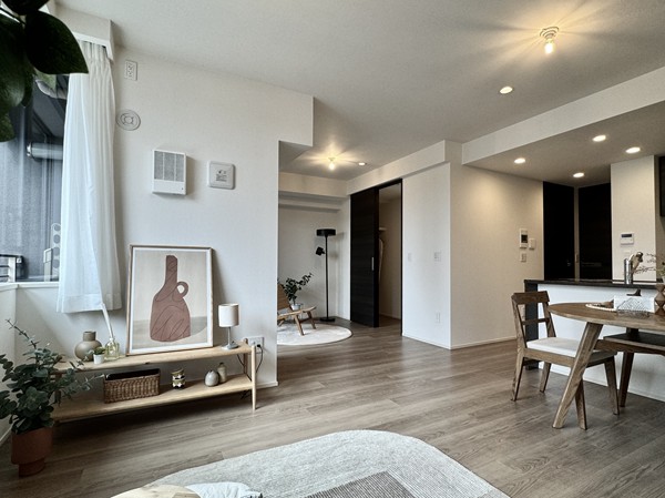 ザ・マジェスティコート目黒_明るいLDKの写真