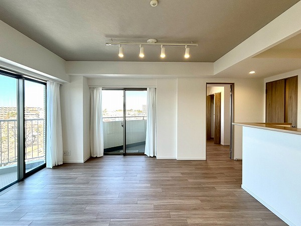 グーディッシュ千歳船橋_広々としたリビングダイニングキッチンの写真