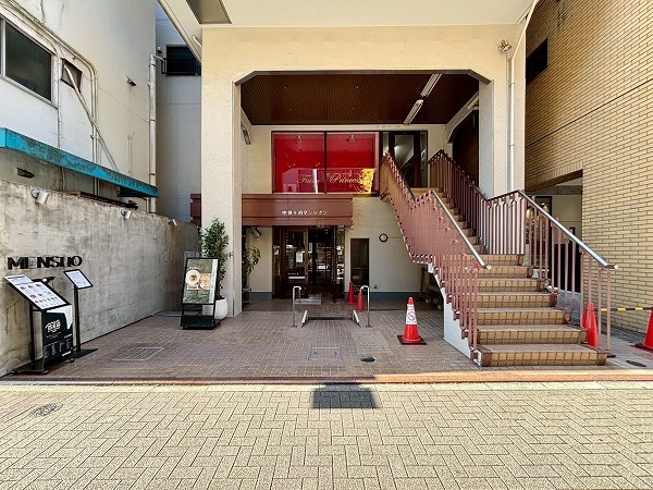 中銀音羽マンシオン アプローチ