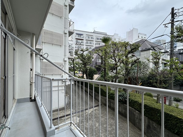 マンション西目黒苑_バルコニーの写真
