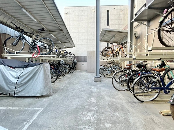 グランドパーク代々木　駐輪場