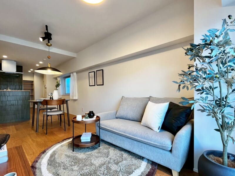 秀和目黒駅前レジデンス