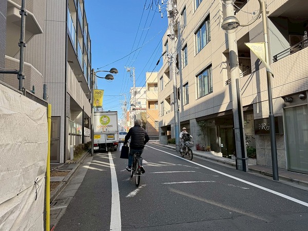 マンション近く