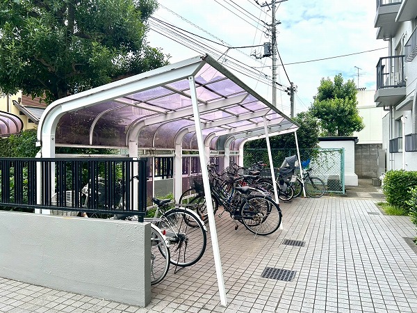 メゾン西永福 駐輪場