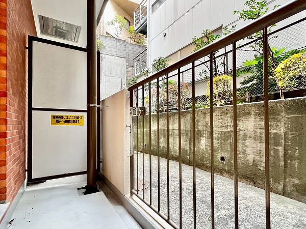 シャンボール恵比寿_南向きのバルコニーの写真